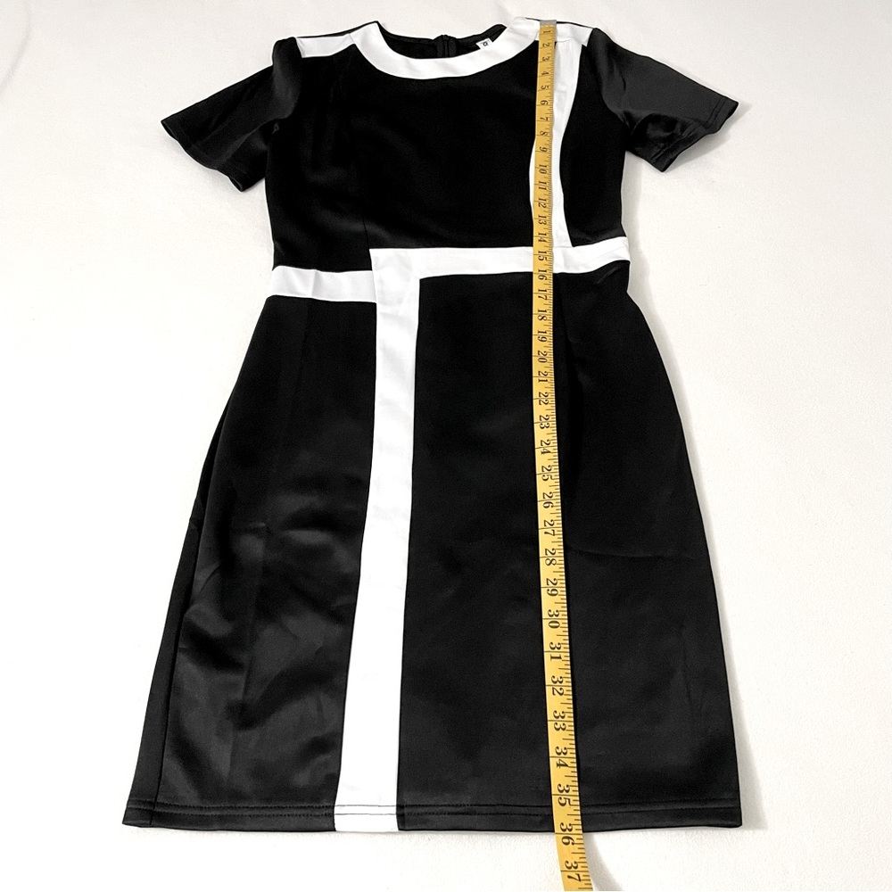 OC Order Plus Midi Dress - Picture 9 of 9